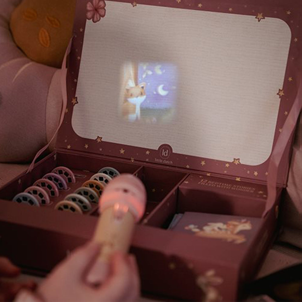 '- ["Accessori","FW25","Giocattoli","Infant","Kids","Little Dutch","Toddler"] - Giocattolo Little Dutch Torcia Proietta Storie Fairy Garden LD4780 - Lupis SRL