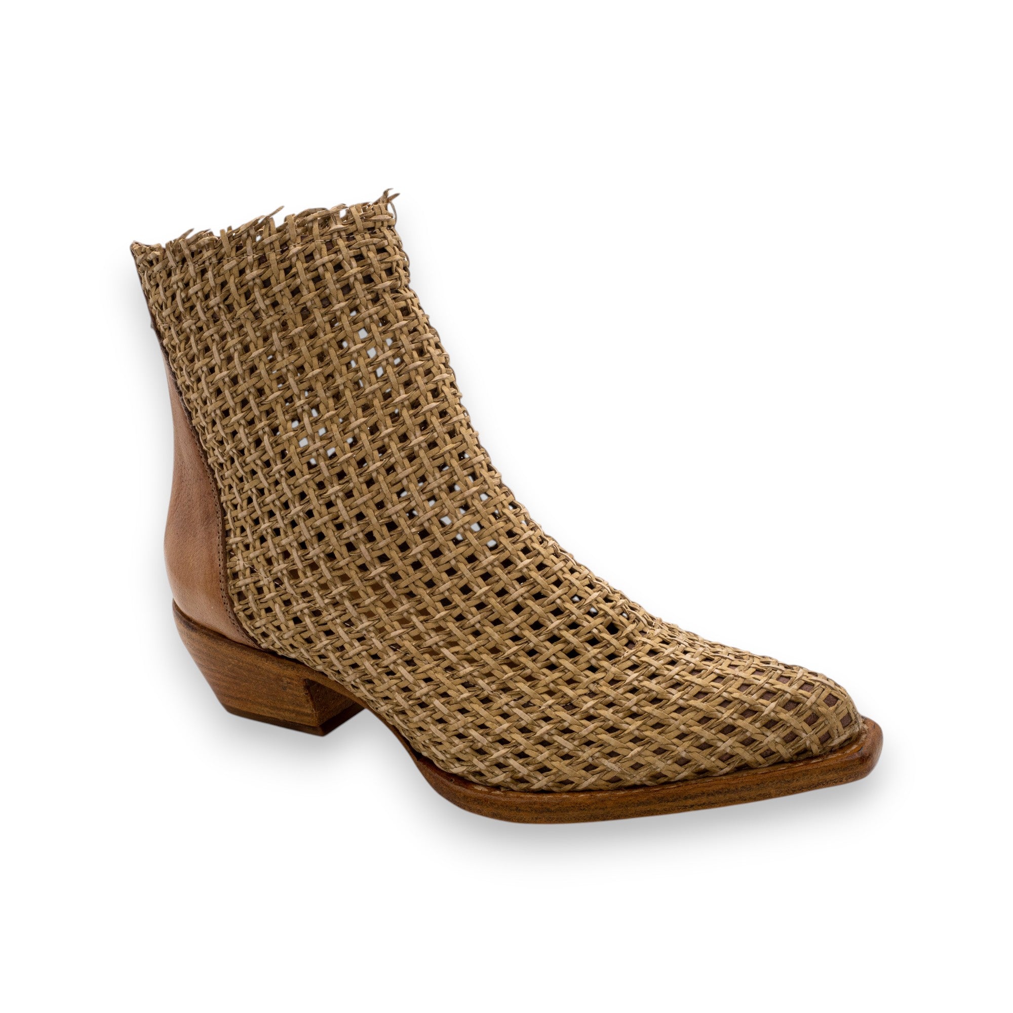 JP/DAVID Women's Braided Ankle Boot Candy Hazelnut Washed 2216-2-2