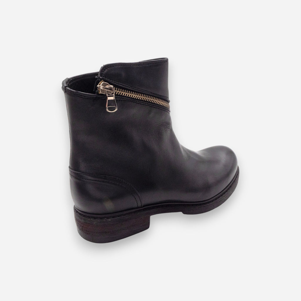 JP/DAVID Papua Women's Ankle Boots in Black Leather 32525/1